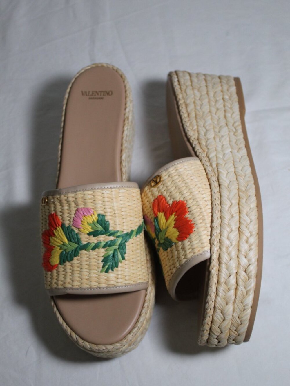 NEW Valentino Garavani Bribri Embroidered Raffia Slides Sandals Espadrille